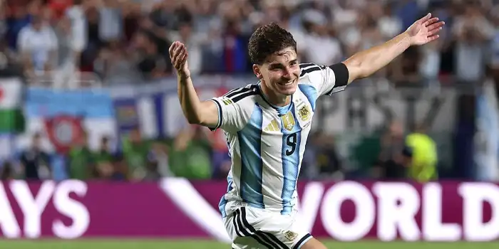 Julián, héroe de Argentina, tras meter a Argentina en las semis contra Inglaterra! (3-1) | RESUMEN y GOLES