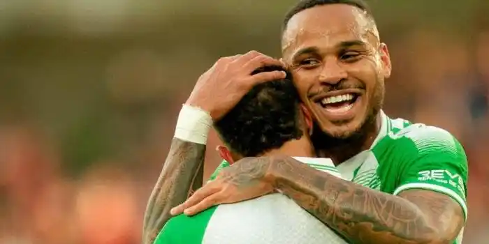El Betis deja buenas sensaciones con una abultada victoria ante el Arsenal (1-3) | RESUMEN y GOLES