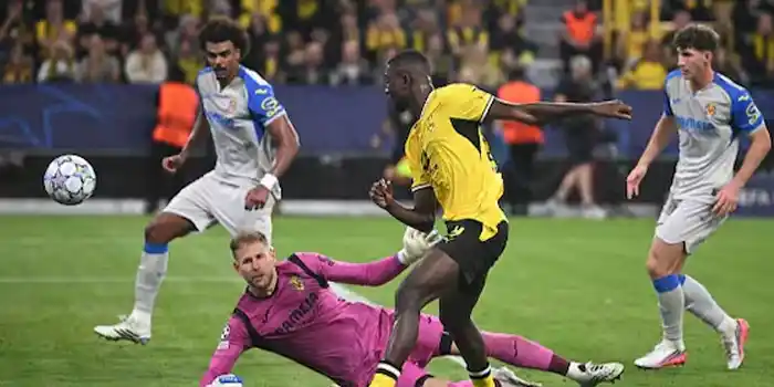 El Villarreal no puede con el Dortmund (3-2)