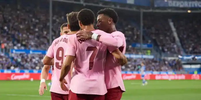 Mendizorroza vive la primera victoria del curso para el Valencia (0-1) | RESUMEN y GOLES
